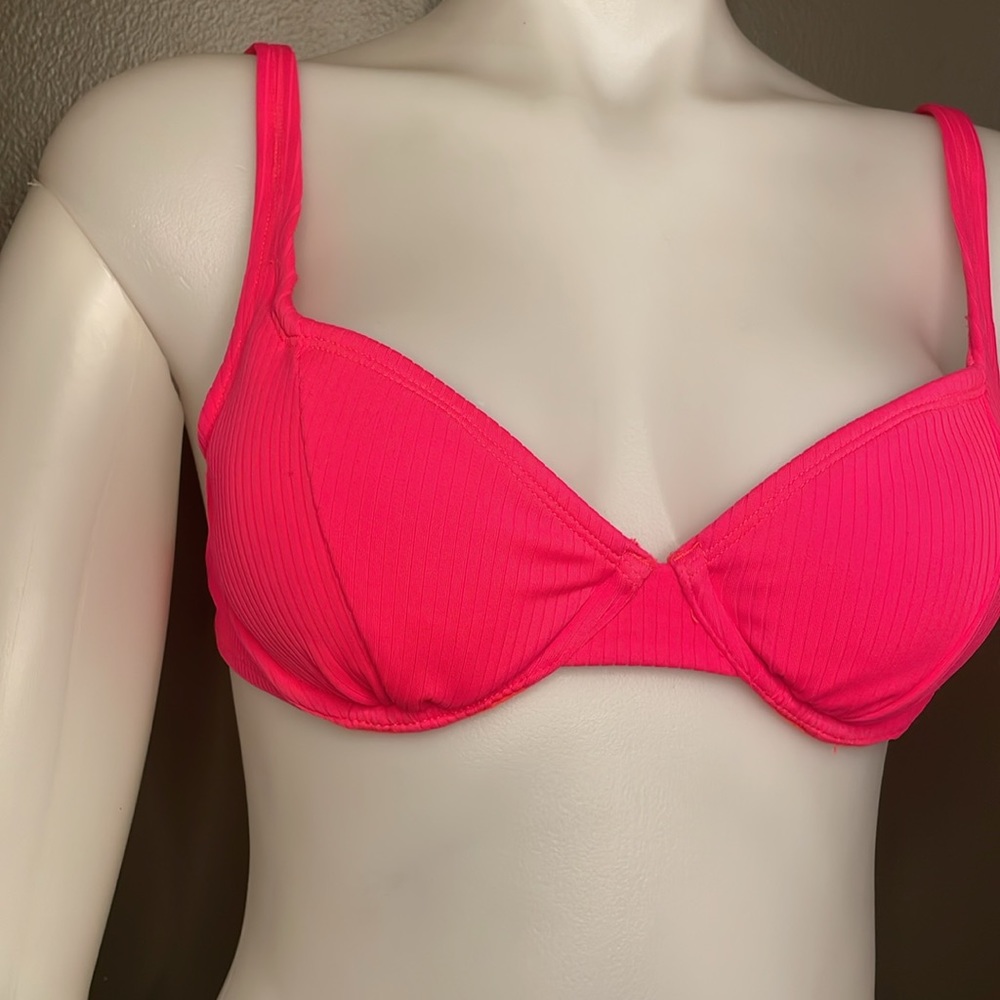 Medium Pink bikini top